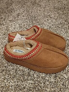 Kids' Tan Moccasin with Red Trim